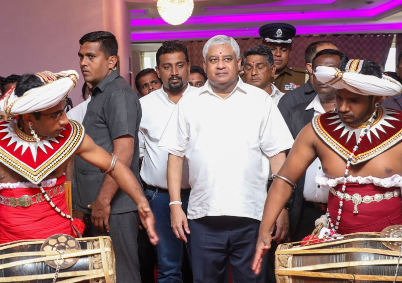 ටි 1
