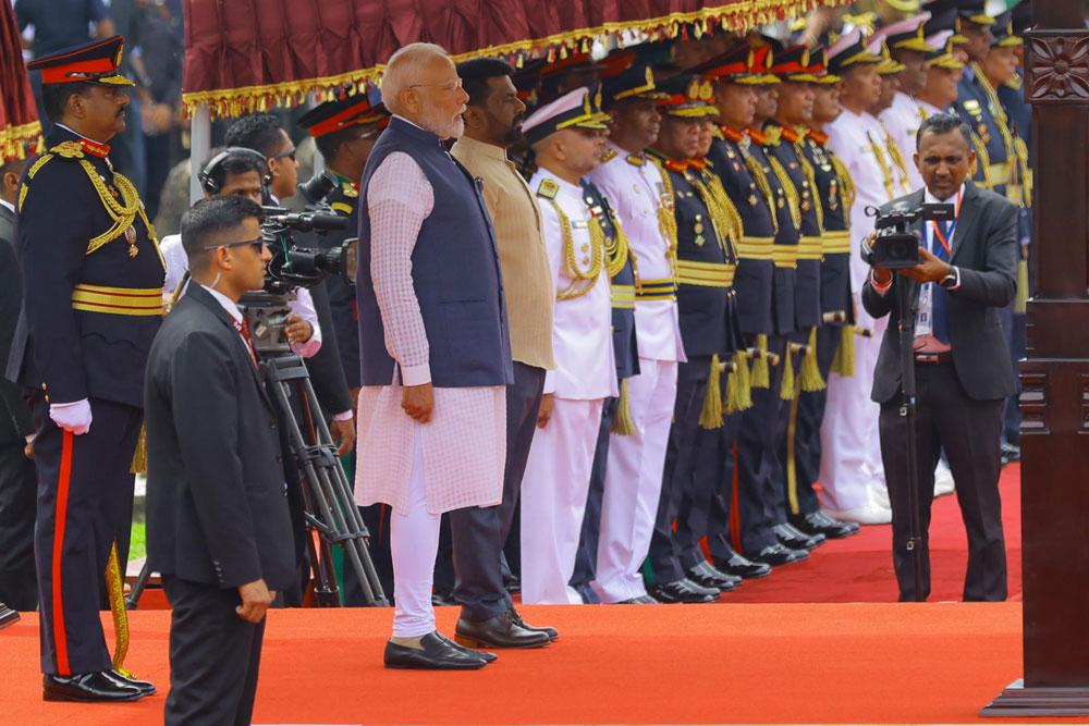 මු 6