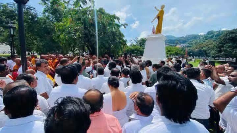 gnanasara_2.jpeg