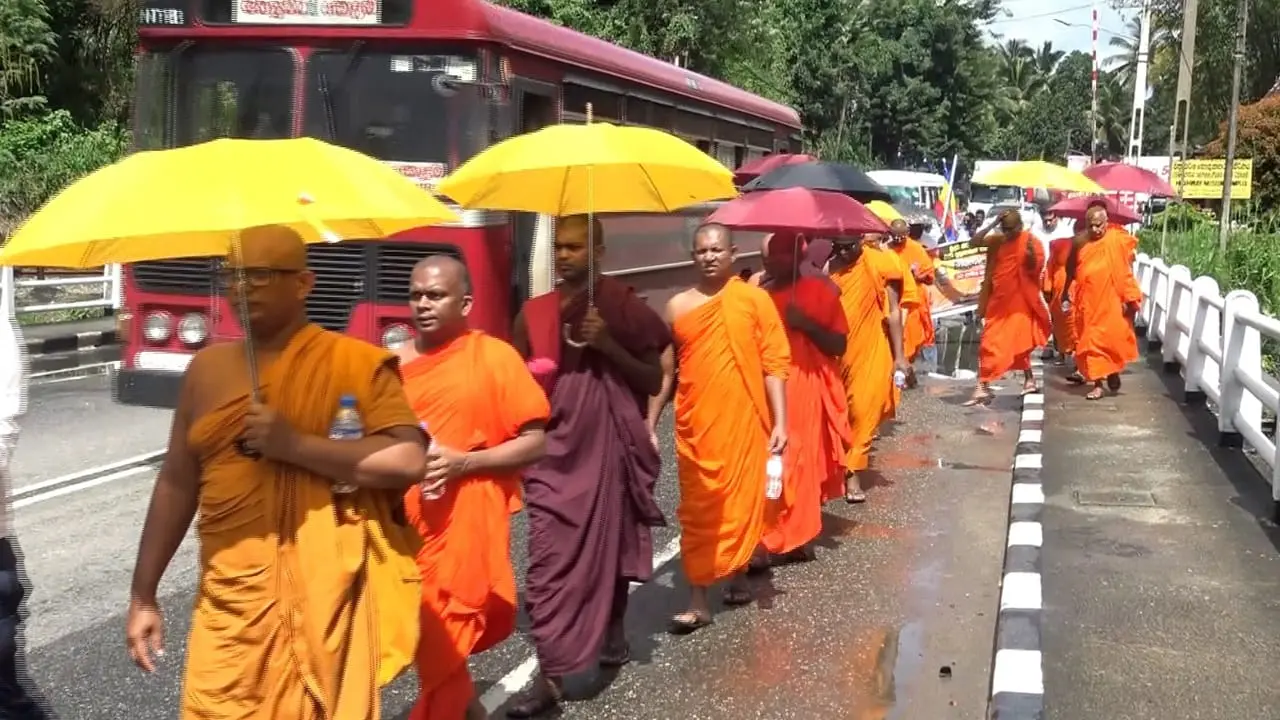 gnanasara_walk_4.jpeg