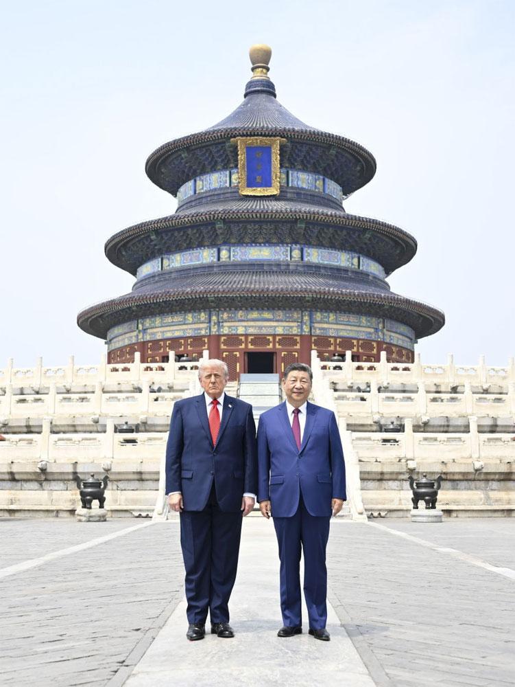 heaven_shi_with_trump.jpeg